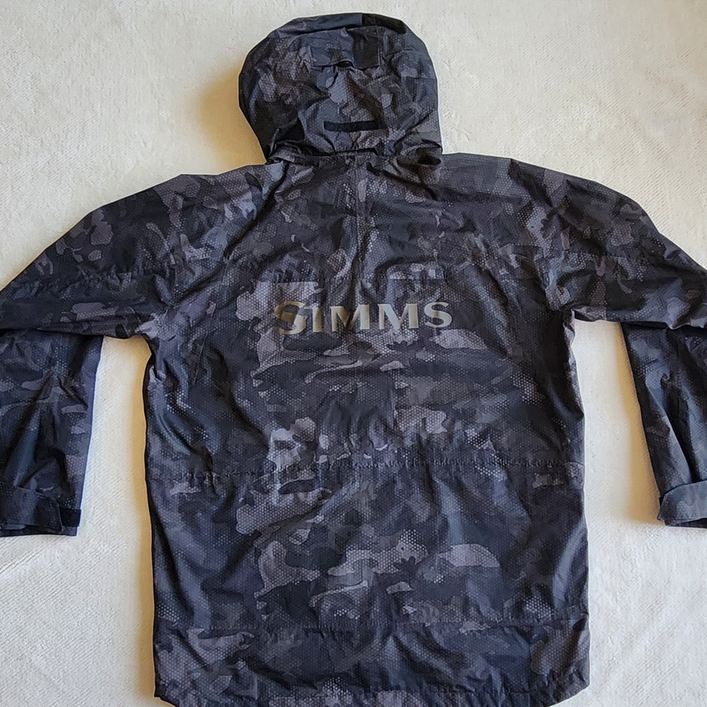 Simms Camouflage Raincoat - Black and Gray